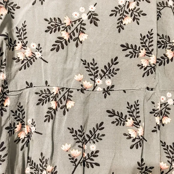 LC Lauren Conrad floral green midi maternity dress - Picture 2 of 4